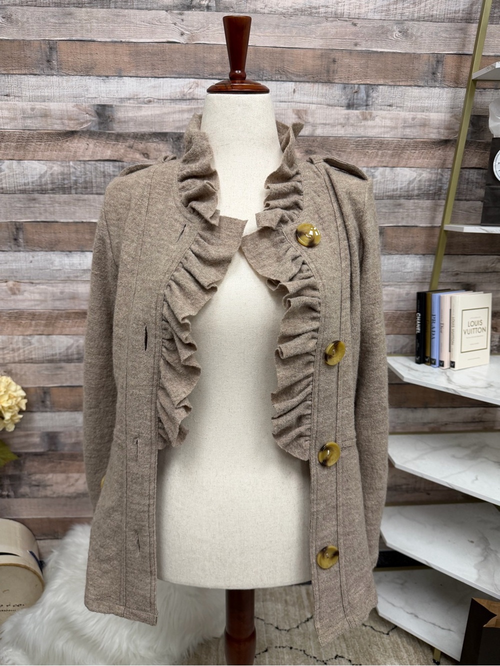 Luii brown ruffle collar large button up coat